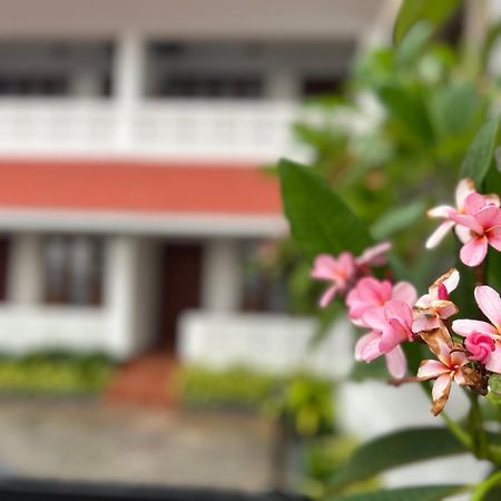 Buddha Beach Hotel Kovalam Eksteriør bilde